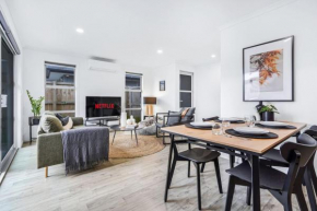 Modern, Central and Classy - By KOSH BNB